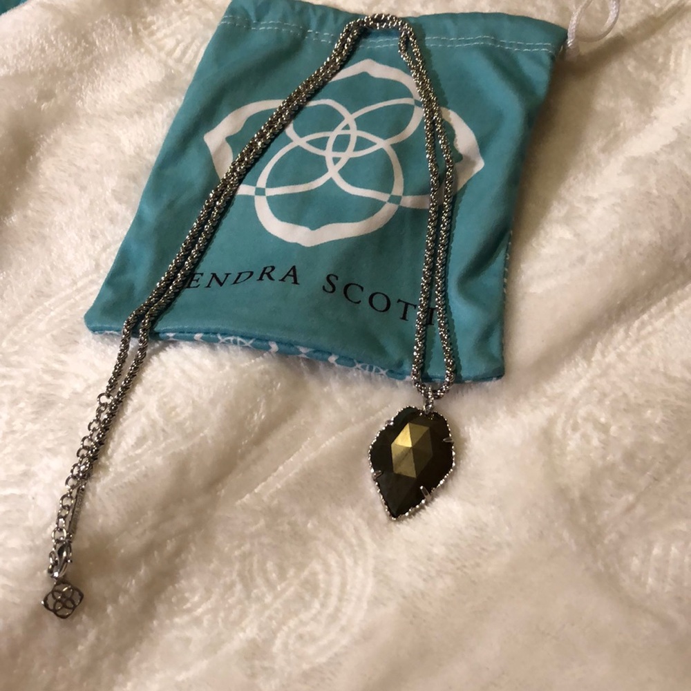 Kendra Scott Corla Necklace